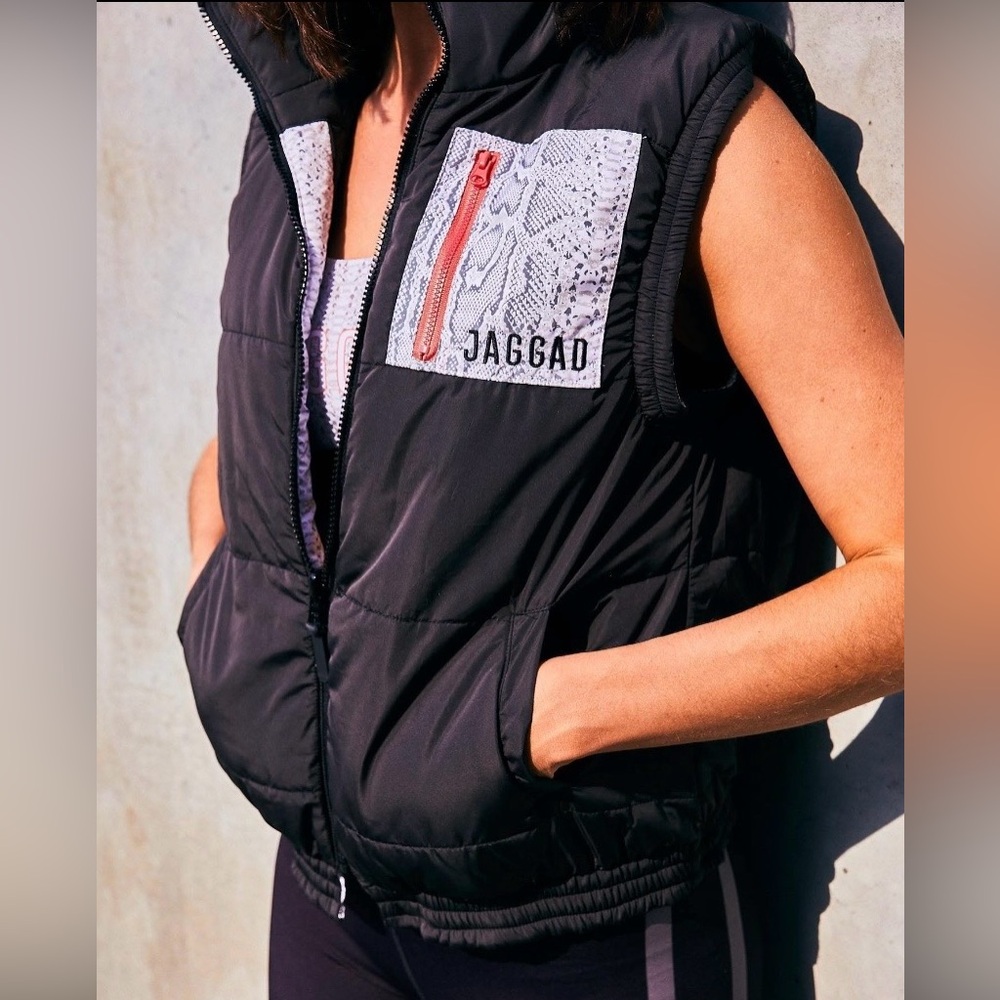 Jaggad Black Reversible Vest